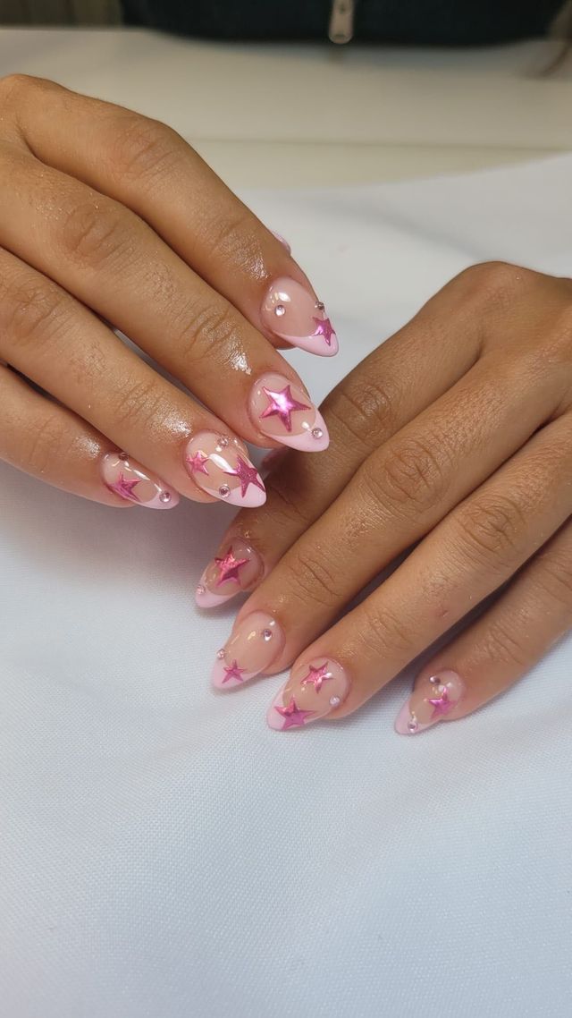 Base rosa clara con estrellas en foil rosa metalizado