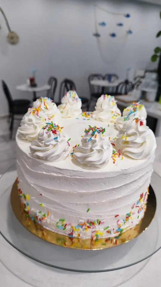 Tarta blanca de unicornio