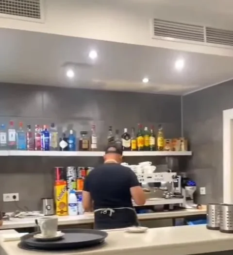 Barra y cafetería