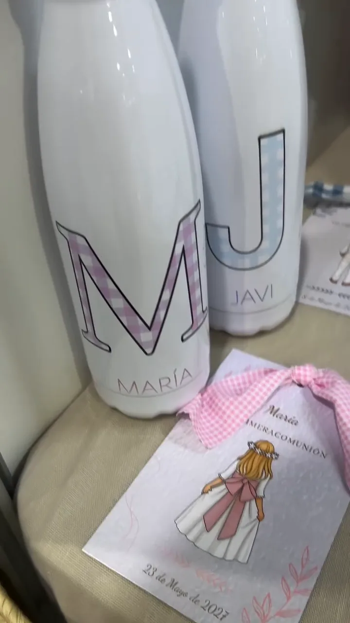 Termos personalizados con iniciales